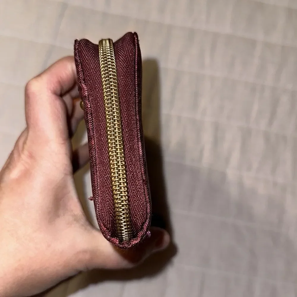 Travelon Burgundy Floral Nylon Travel Wallet Wristlet